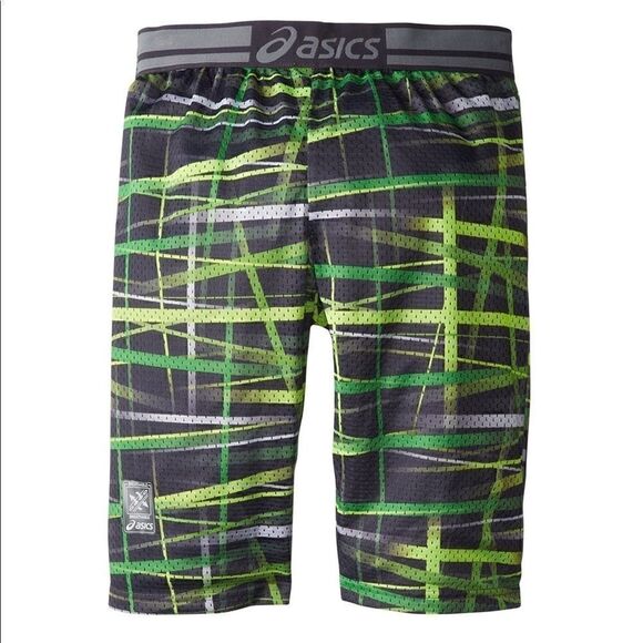 ASICS boys shorts size S - Picture 2 of 2